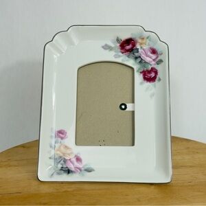 AVON Vintage Rose Vanity Collection Photo Frame Ceramic Floral Frame Fits 3.5x5”